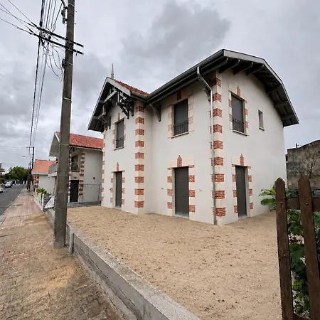 Ponpon - Piscine - Aiguillon